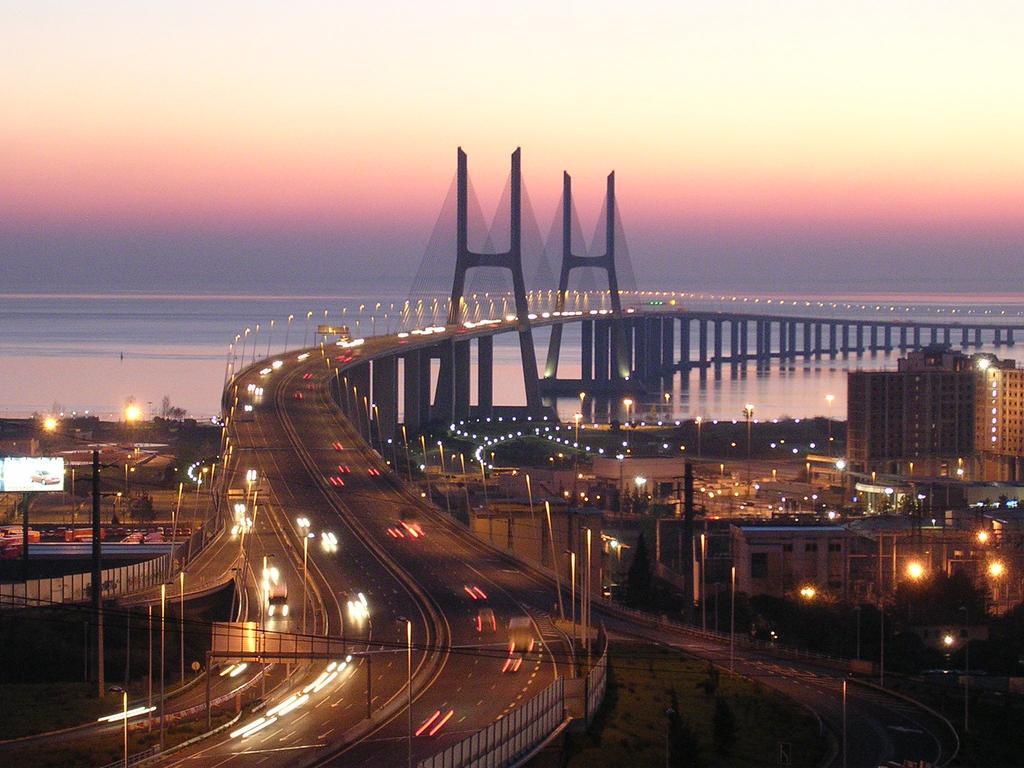A View To The River Tejo - Sixtyfive Boutique Home Lisboa Extérieur photo