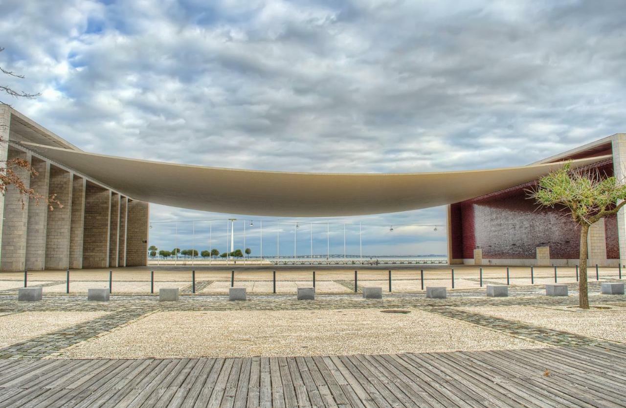 A View To The River Tejo - 65 Sixtyfive Boutique Home Lisboa Extérieur photo